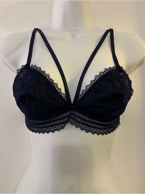 Victoria's Secret | Black Lace Strappy Bralette